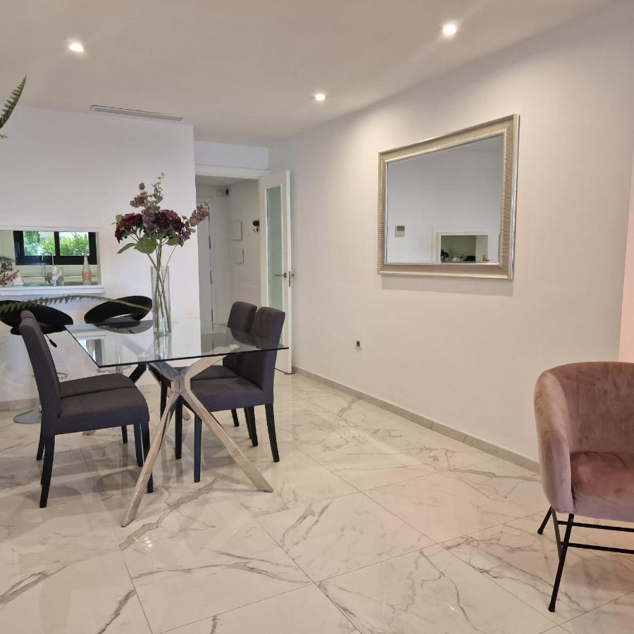 Casares Del Mar Luxury Apartment Malaga Exterior photo